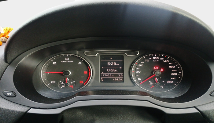 2014 Audi Q3 2.0 TDI, Diesel, Automatic, 1,17,823 km, interior