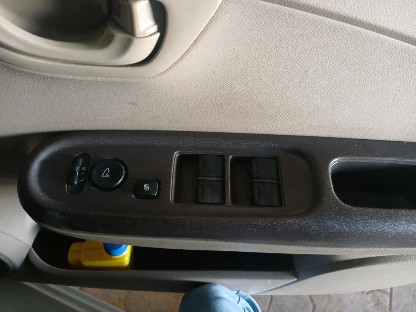 2013 Honda Amaze 1.5L I-DTEC S, Diesel, Manual, 90,912 km, interior