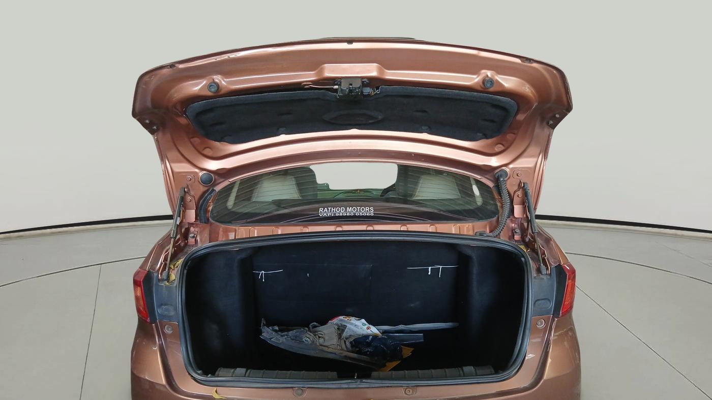 2017 Tata TIGOR XZ (O) PETROL, Petrol, Manual, 1,07,651 km, exterior