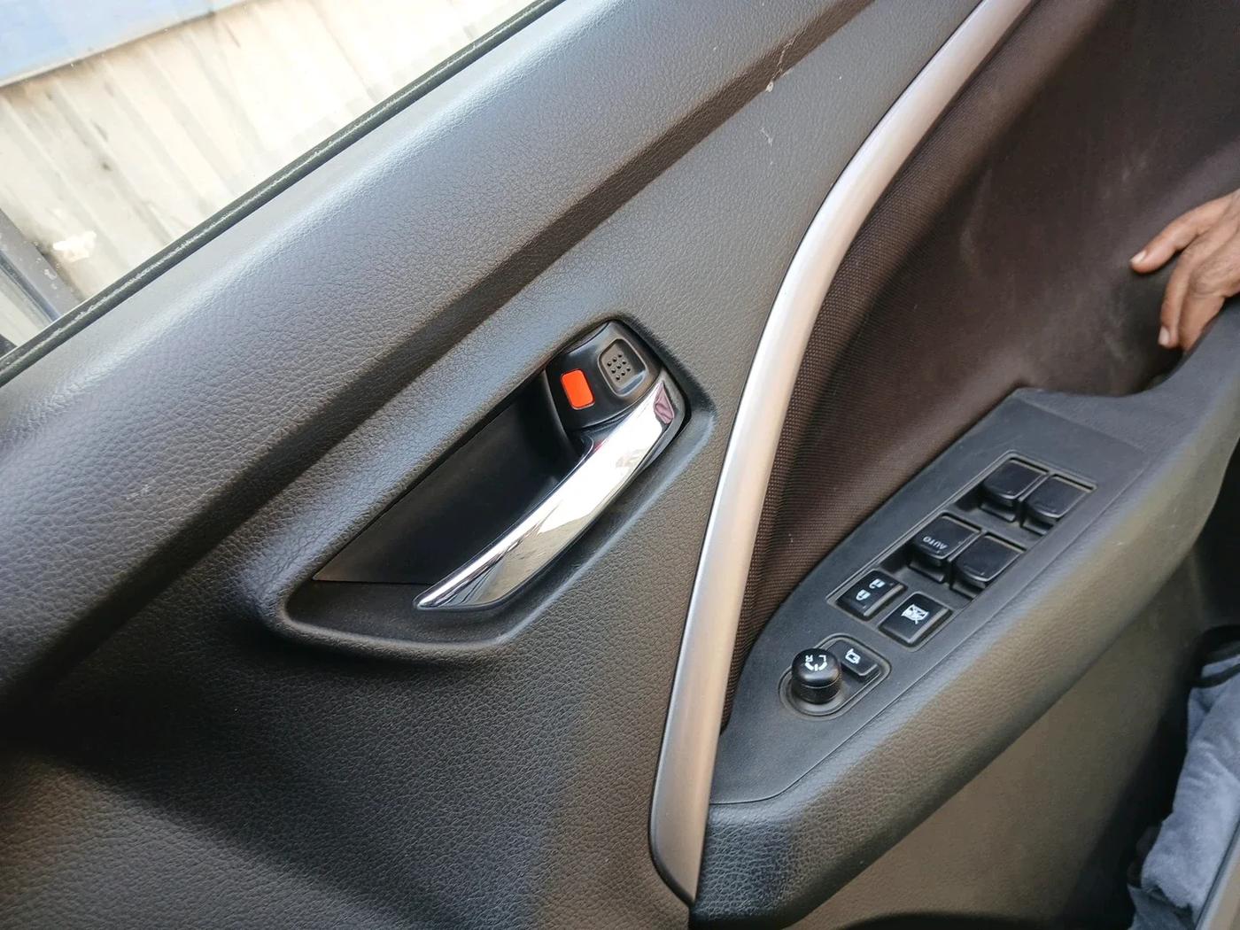 2024 Maruti BREZZA ZXI SMART HYBRID , Petrol, Manual, 26,941 km, interior