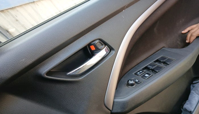 2024 Maruti BREZZA ZXI SMART HYBRID , Petrol, Manual, 26,941 km, interior