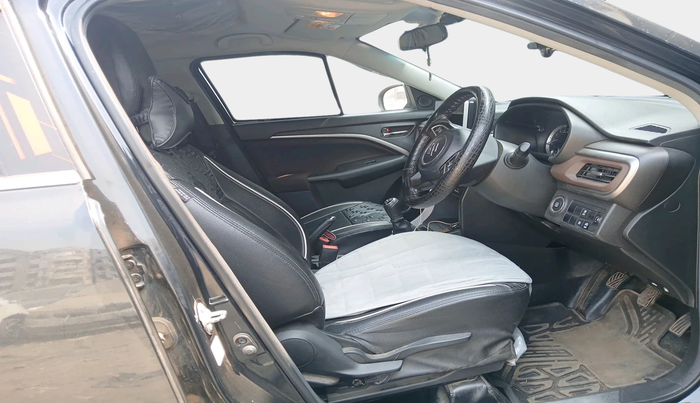 2024 Maruti BREZZA ZXI SMART HYBRID , Petrol, Manual, 26,941 km, interior