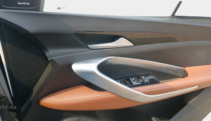 2021 MG HECTOR PLUS SELECT 2.0 DIESEL TURBO MT 7-STR, Diesel, Manual, 41,263 km, interior