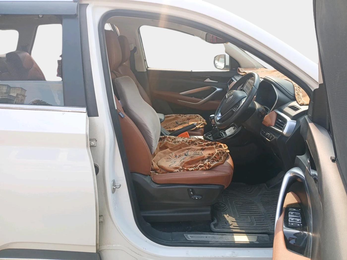 2021 MG HECTOR PLUS SELECT 2.0 DIESEL TURBO MT 7-STR, Diesel, Manual, 41,263 km, interior
