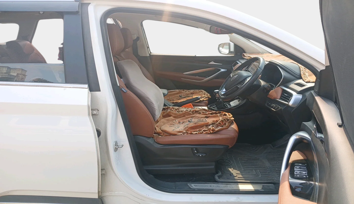 2021 MG HECTOR PLUS SELECT 2.0 DIESEL TURBO MT 7-STR, Diesel, Manual, 41,263 km, interior