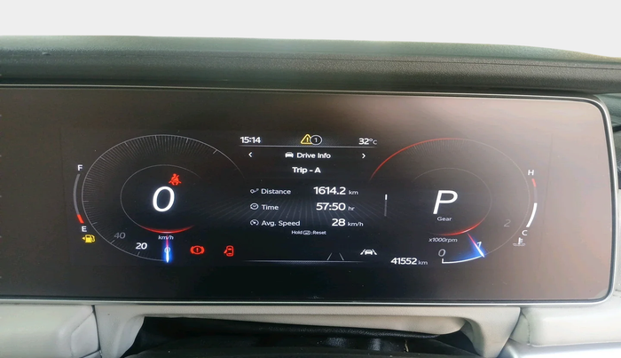 2021 Mahindra XUV700 AX 7 LUXURY D AT 7 STR, Diesel, Automatic, 41,552 km, interior