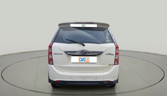 2015 Mahindra XUV500 W10, Diesel, Manual, 99,639 km, exterior