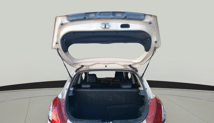 2014 Maruti Swift VDI, Diesel, Manual, 1,14,971 km, exterior