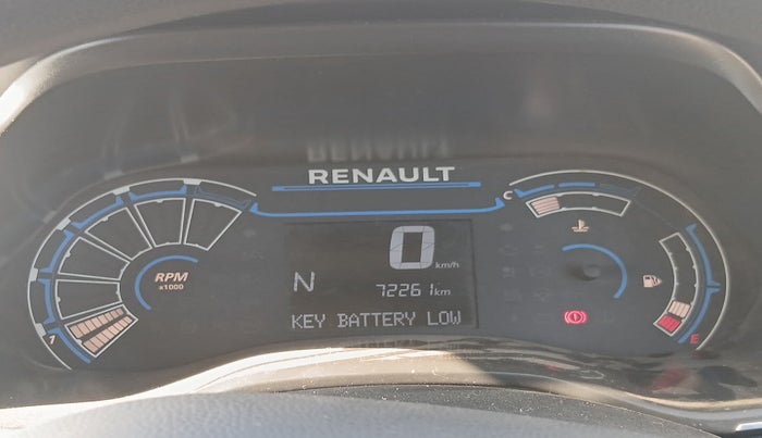 2020 Renault TRIBER RXZ AMT, Petrol, Automatic, 72,261 km, interior