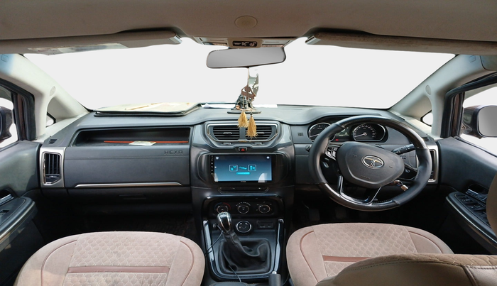 2018 Tata Hexa XM 4X2 7 STR, Diesel, Manual, 1,99,330 km, interior