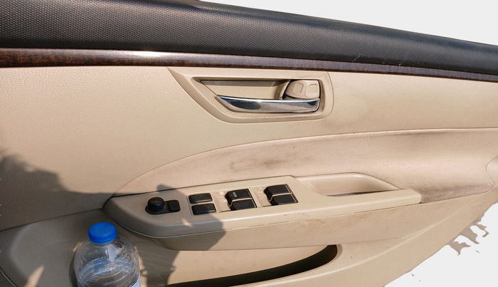 2015 Maruti Swift Dzire VDI, Diesel, Manual, 1,79,923 km, interior