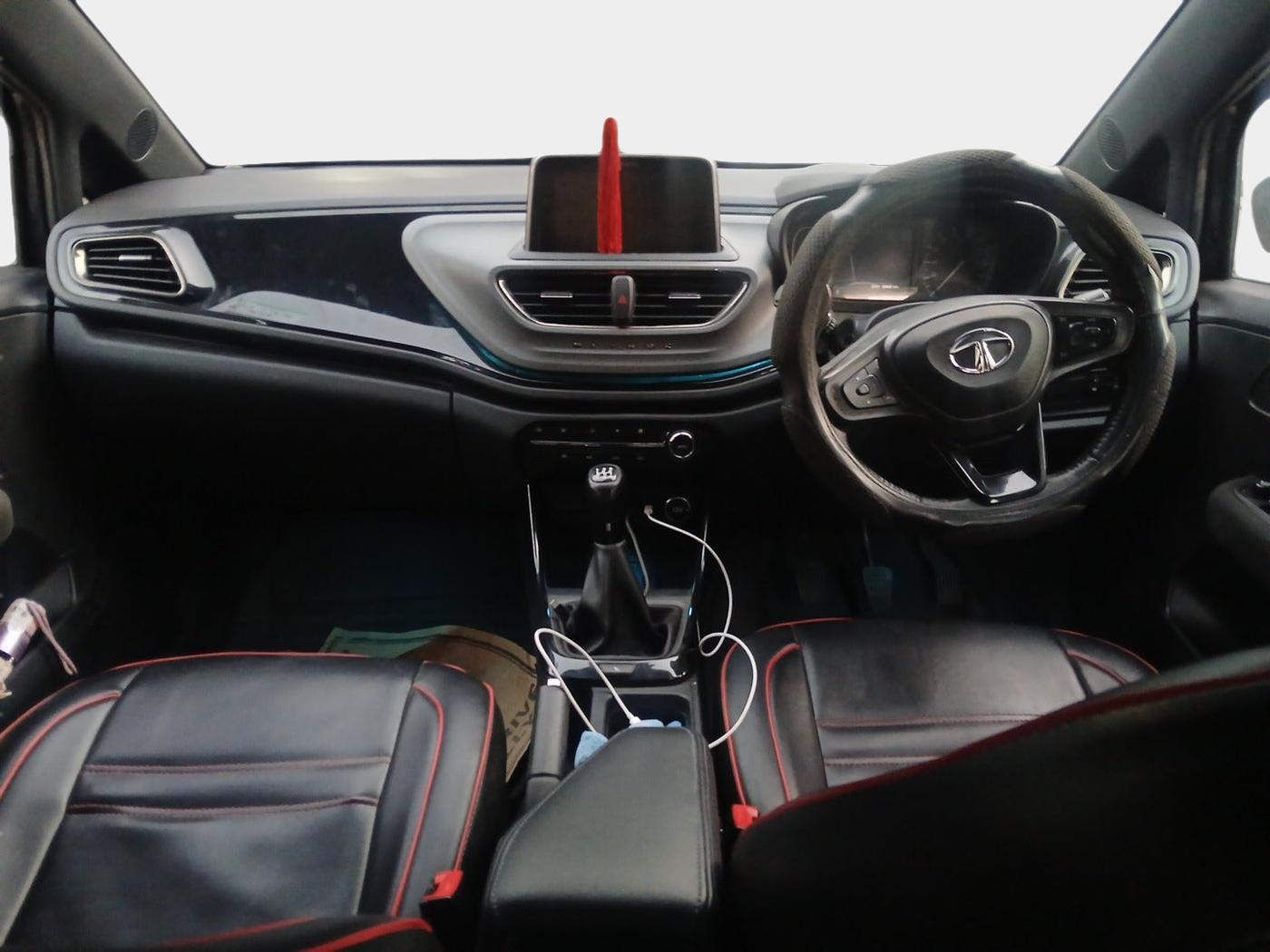 2023 Tata ALTROZ XZ Plus (S) Dark Edition, Petrol, Manual, 33,550 km, interior