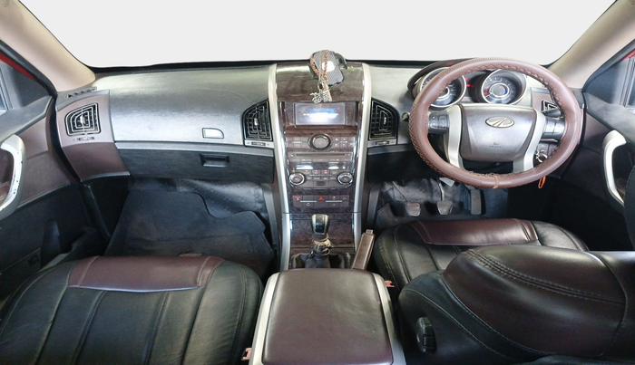 2014 Mahindra XUV500 W8, Diesel, Manual, 1,73,088 km, interior