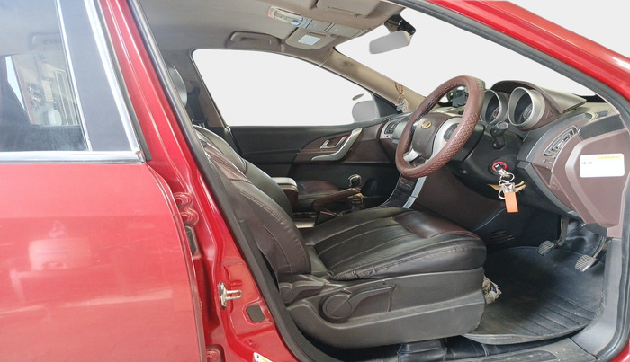 2014 Mahindra XUV500 W8, Diesel, Manual, 1,73,088 km, interior