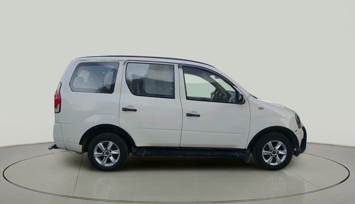 2015 Mahindra Xylo D4, Diesel, Manual, 2,51,184 km, exterior