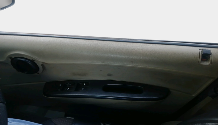 2015 Mahindra Xylo D4, Diesel, Manual, 2,51,184 km, interior