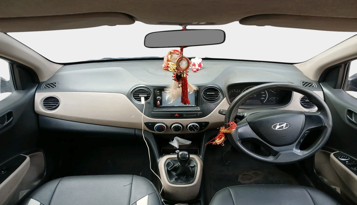 2014 Hyundai Grand i10 MAGNA 1.2 KAPPA VTVT, Petrol, Manual, 2,13,185 km, interior