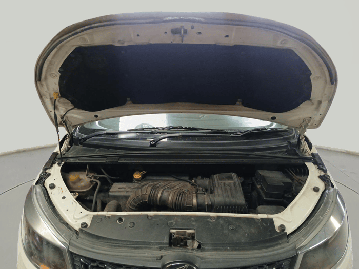 2018 Mahindra MARAZZO M2 8 STR, Diesel, Manual, 1,03,192 km, exterior