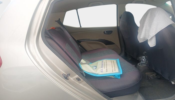 2011 Hyundai i10 MAGNA 1.2, Petrol, Manual, 30,741 km, interior