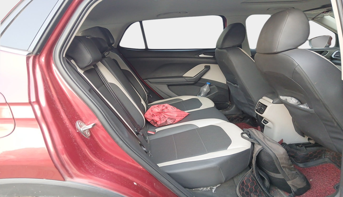 2022 Volkswagen TAIGUN TOPLINE 1.0 TSI MT, Petrol, Manual, 64,967 km, interior