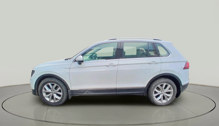 2018 Volkswagen TIGUAN HIGHLINE TDI AT, Diesel, Automatic, 2,06,570 km, exterior