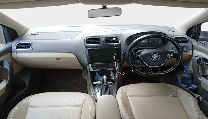 2015 Volkswagen Vento HIGHLINE 1.5 AT, Diesel, Automatic, 1,20,084 km, interior