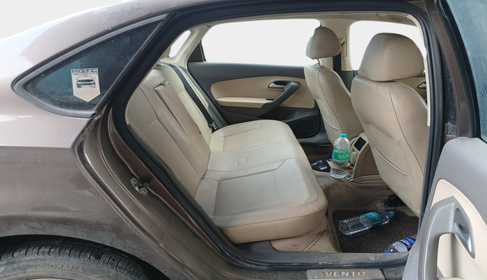 2015 Volkswagen Vento HIGHLINE 1.5 AT, Diesel, Automatic, 1,20,084 km, interior