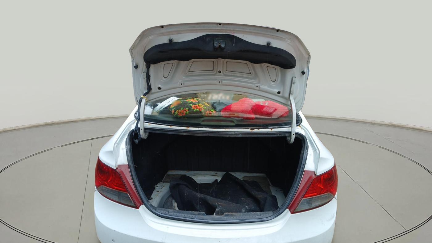 2012 Hyundai Verna FLUIDIC 1.6 CRDI SX, Diesel, Manual, 1,19,162 km, exterior