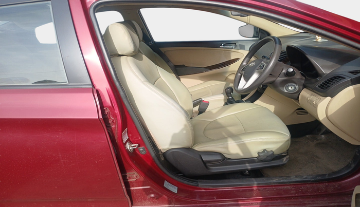 2013 Hyundai Verna FLUIDIC 1.6 VTVT SX, Petrol, Manual, 37,652 km, interior