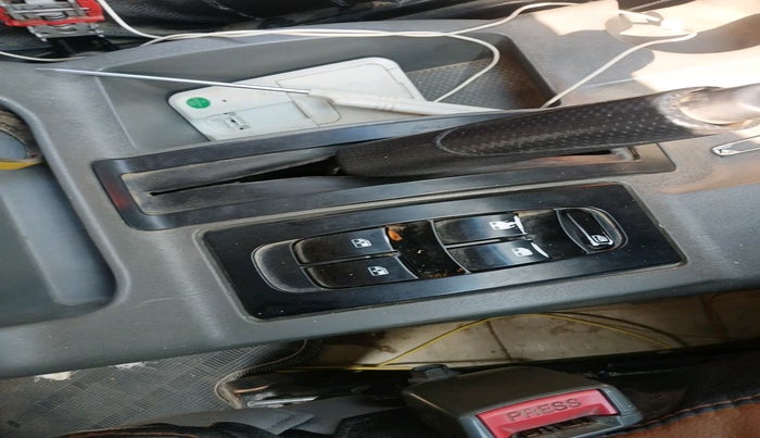 2012 Mahindra Scorpio LX BS-III, Diesel, Manual, 1,76,379 km, interior