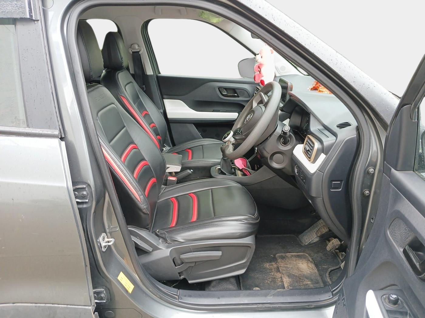 2022 Tata PUNCH ACCOMPLISHED MT, Petrol, Manual, 21,302 km, interior