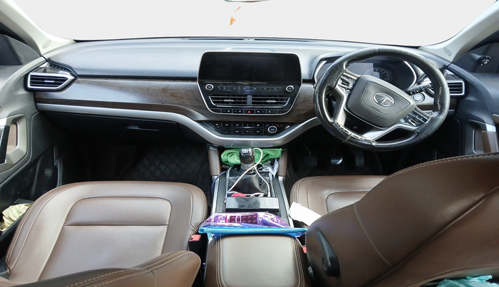2019 Tata Harrier XZ 2.0L, Diesel, Manual, 2,74,355 km, interior