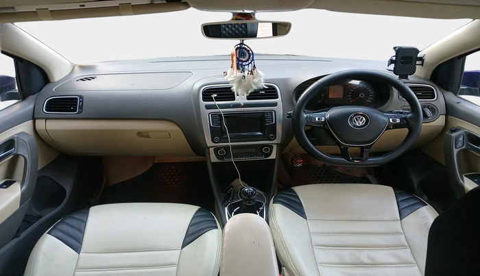 2016 Volkswagen Vento HIGHLINE DIESEL 1.5, Diesel, Manual, 80,745 km, interior