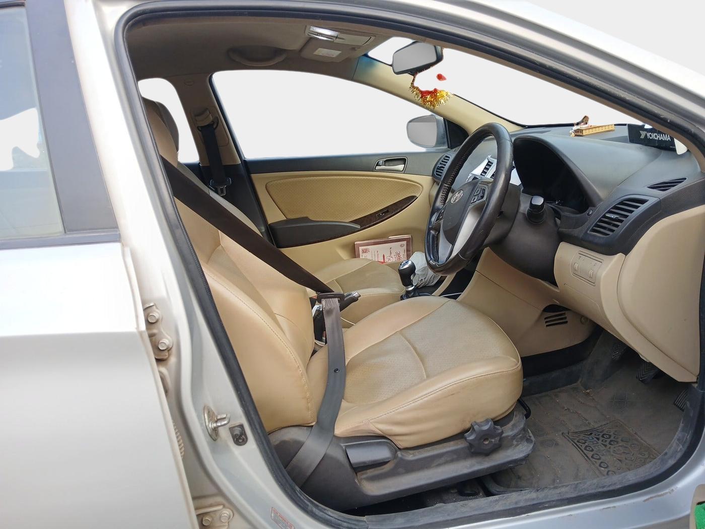 2016 Hyundai Verna 1.6 CRDI SX, Diesel, Manual, 1,03,834 km, interior