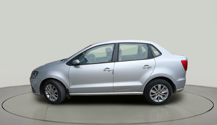 2017 Volkswagen Ameo HIGHLINE1.5L, Diesel, Manual, 1,10,850 km, exterior