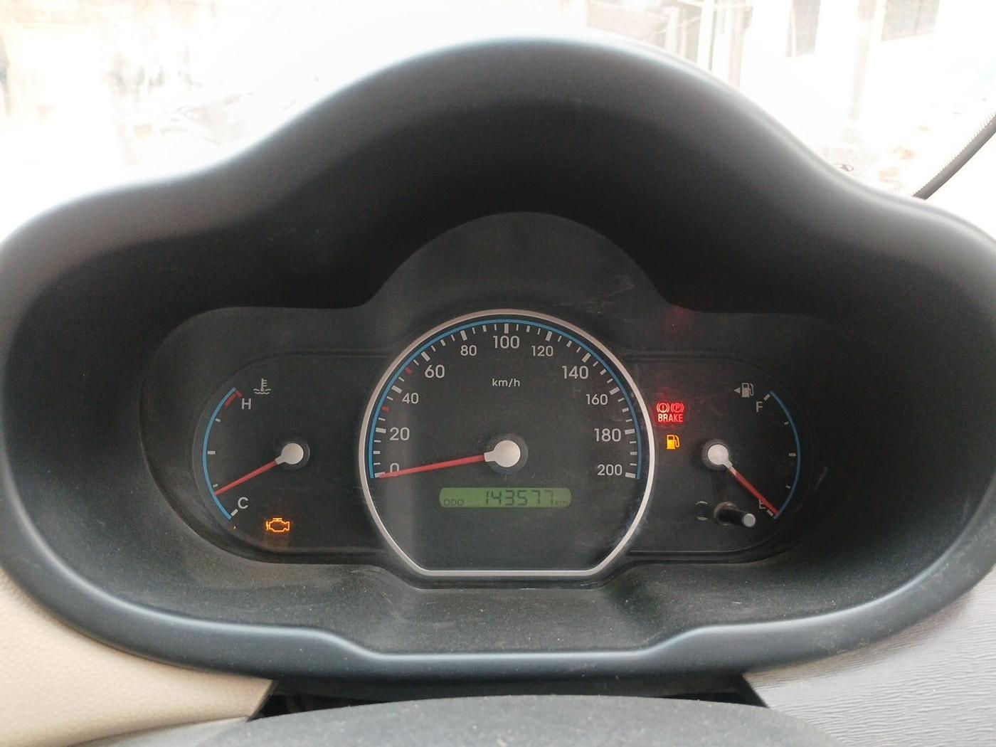 2010 Hyundai i10 ERA 1.1, Petrol, Manual, 1,43,577 km, interior