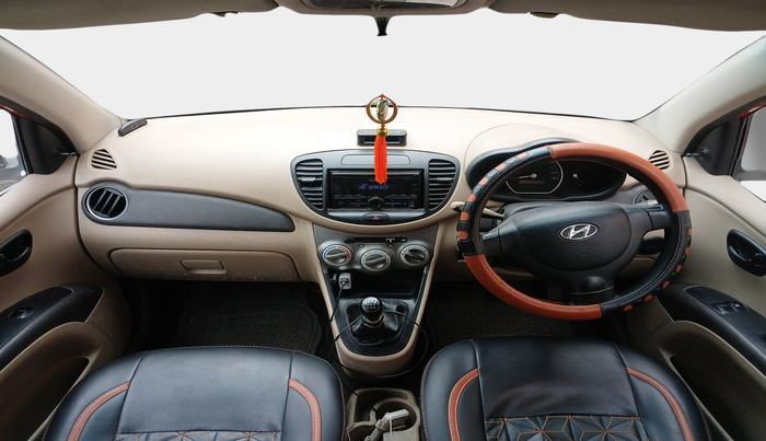 2010 Hyundai i10 ERA 1.1, Petrol, Manual, 1,43,577 km, interior