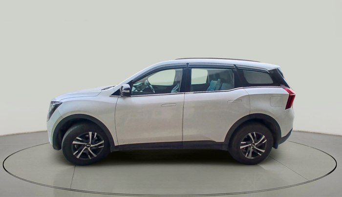 2022 Mahindra XUV700 AX 3 D MT 7 STR, Diesel, Manual, 80,818 km, exterior