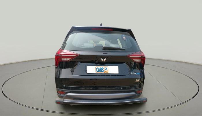 2025 Mahindra XUV700 AX 7 D AT 7 STR, Diesel, Automatic, 13,218 km, exterior