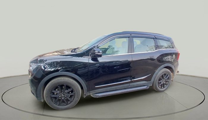 2025 Mahindra XUV700 AX 7 D AT 7 STR, Diesel, Automatic, 13,218 km, exterior