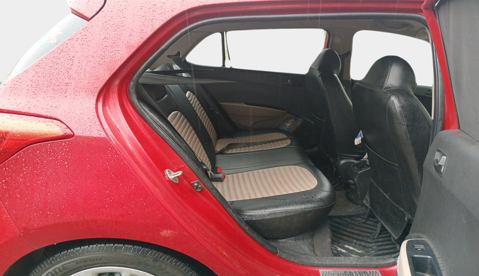 2017 Hyundai Grand i10 MAGNA U2 1.2 CRDI, Diesel, Manual, 1,07,291 km, interior