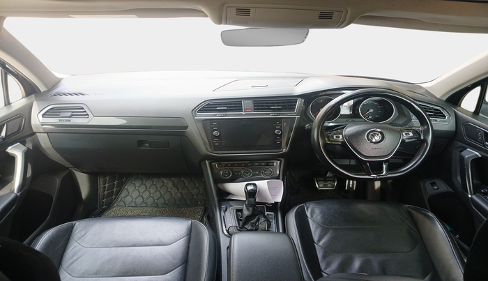 2018 Volkswagen TIGUAN HIGHLINE TDI AT, Diesel, Automatic, 1,51,207 km, interior