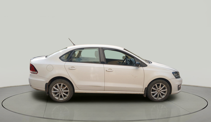 2018 Volkswagen Vento HIGHLINE PLUS 1.5 16 ALLOY, Diesel, Manual, 1,52,373 km, exterior