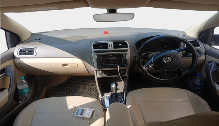 2018 Volkswagen Vento HIGHLINE PLUS 1.5 16 ALLOY, Diesel, Manual, 1,52,373 km, interior