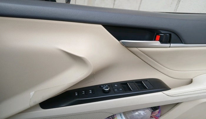 2023 Toyota Camry HYBRID, Hybrid, Automatic, 48,853 km, interior