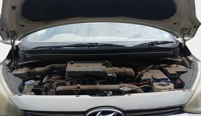 2013 Hyundai Grand i10 MAGNA 1.1 CRDI, Diesel, Manual, 1,92,389 km, exterior
