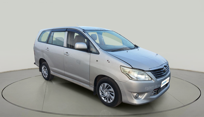 2013 Toyota Innova 2.5 GX 8 STR, Diesel, Manual, 2,25,193 km, exterior