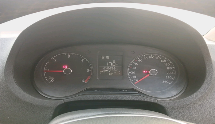 2015 Volkswagen Polo HIGHLINE1.5L, Diesel, Manual, 2,48,292 km, interior