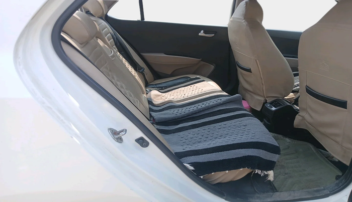 2016 Hyundai Xcent SX 1.1 CRDI, Diesel, Manual, 1,28,772 km, interior