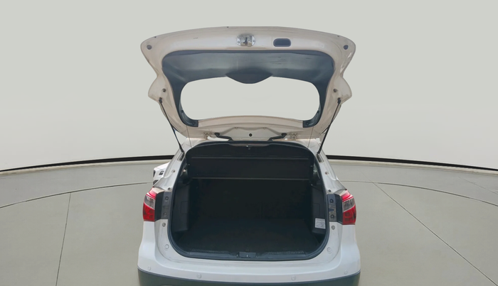 2016 Maruti S Cross ALPHA 1.6, Diesel, Manual, 1,84,584 km, exterior